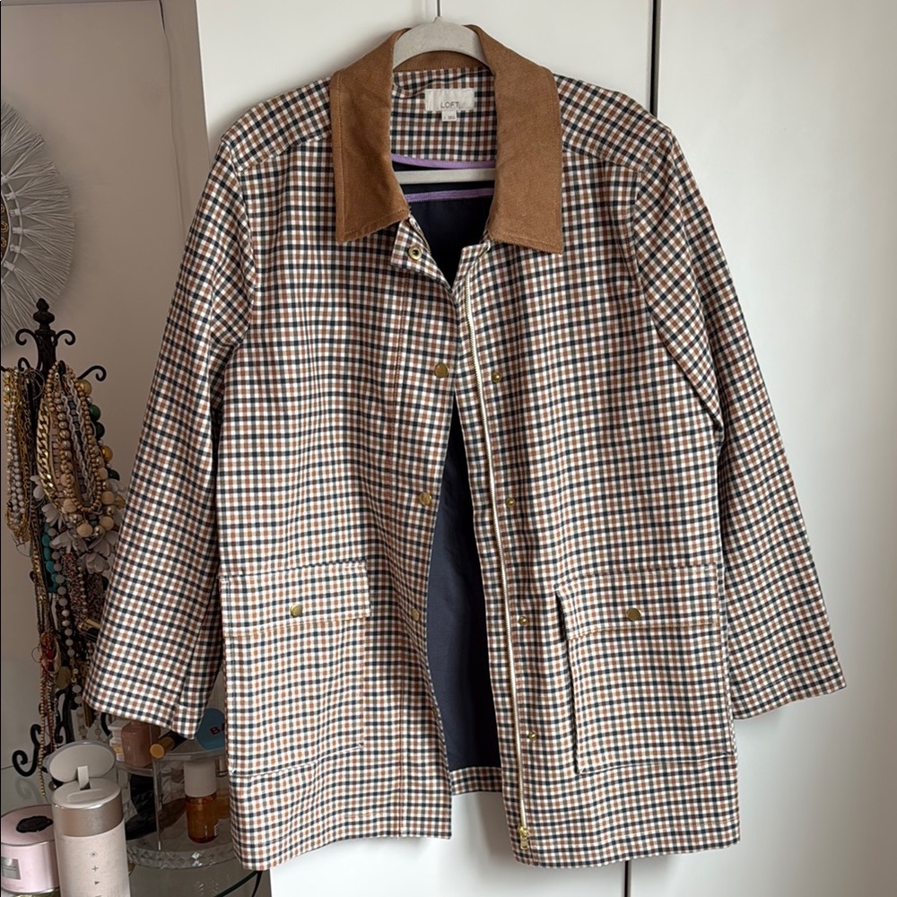 Loft size L plaid barn jacket